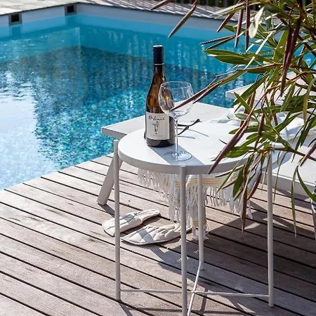 Peaceful Among The Vines בית נופש *