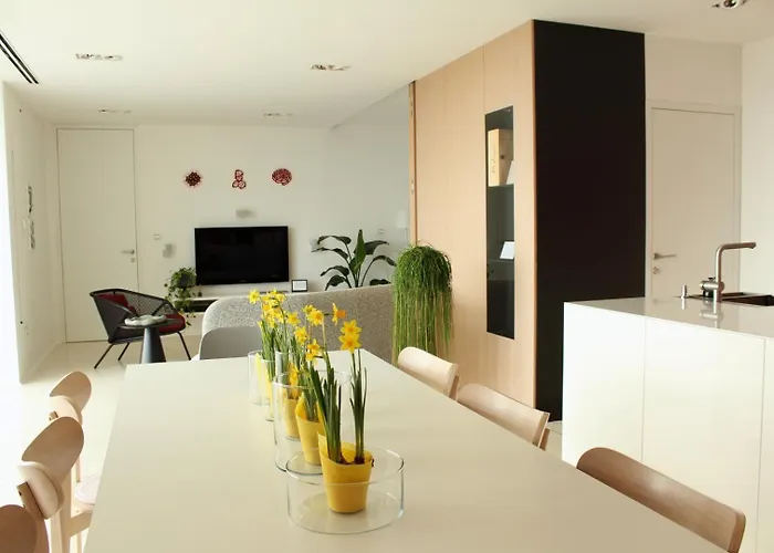 Peaceful Among The Vines *