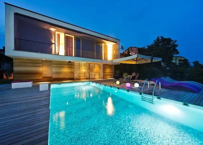 Vakantiehuis Peaceful Among The Vines